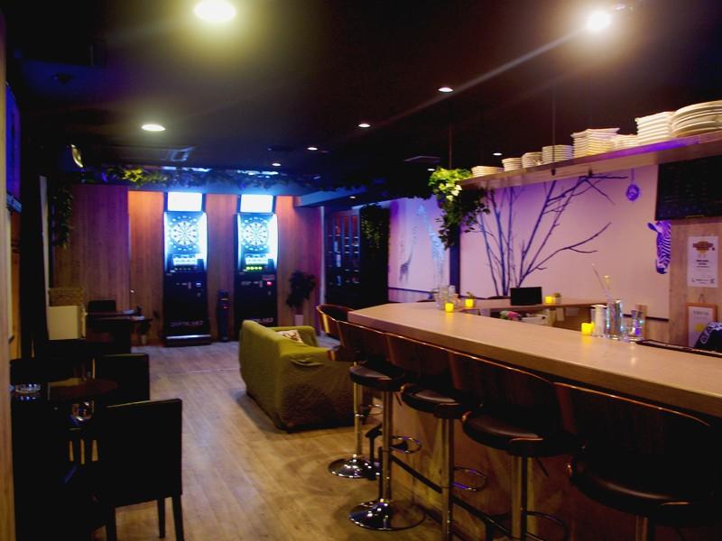 【広島の夜を遊び尽くす】ダーツもカラオケも無料！「Bar Pleasure 広島」で最高のエンタメ体験を