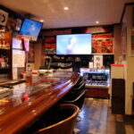 広島デートの夜を最高に盛り上げる！唯一無二の音楽コンセプトバー「Bar RED 広島」の魅力